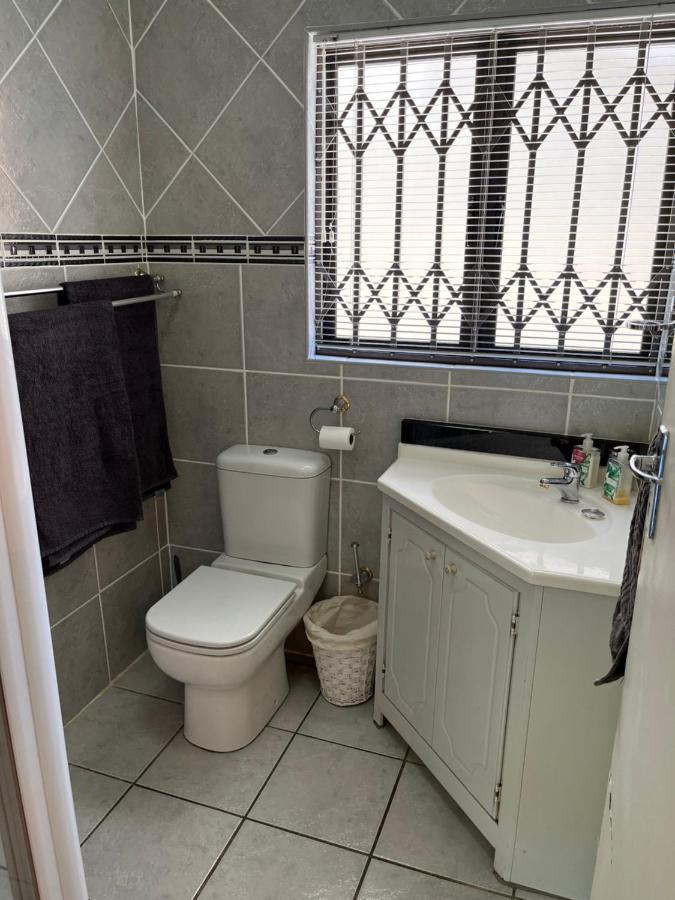 Mtunzi Park, 39 Peaceful Shores Villa Scottburgh Bagian luar foto